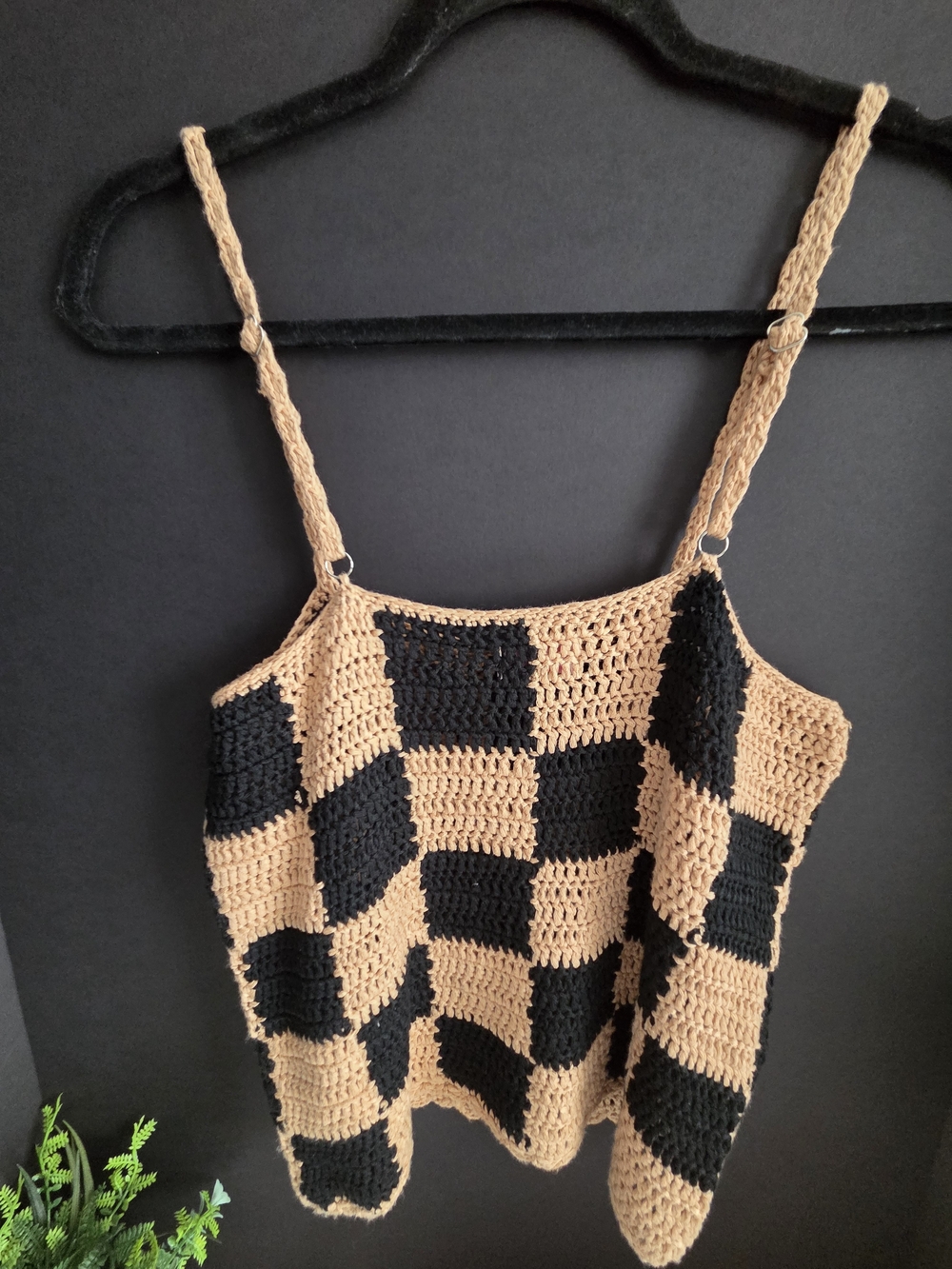Pink Lily Crochet Checkerboard Camisole - Black and Tan. Size L - Picture 4 of 7